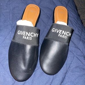 Givenchy mules slides size US 10 ⭐️